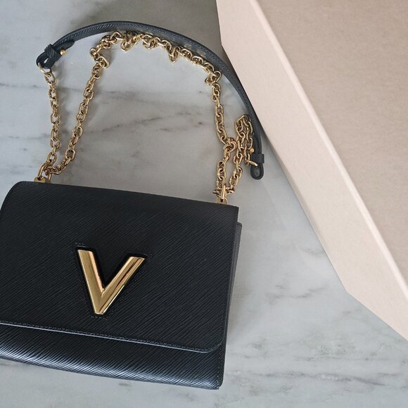 Louis Vuitton Twist Shoulder Bag MM Black Leather Epi - Picture 6 of 11
